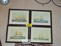 4 schilderijtjes met boten - afbeelding 1 van  3