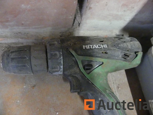 4 schroefmachines hitachi - afbeelding 6 van  8