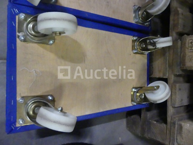 4 skateboards - afbeelding 1 van  4