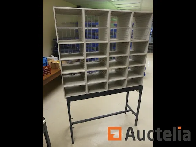 4 sorteerkasten met kluisjes voor post styromega - afbeelding 1 van  6