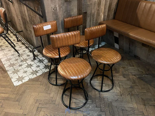 4 stoelen - afbeelding 1 van  2