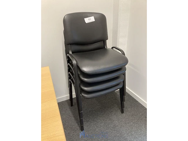 4 stoelen - afbeelding 1 van  3