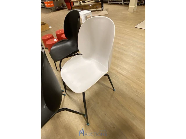 4 stoelen - afbeelding 3 van  3