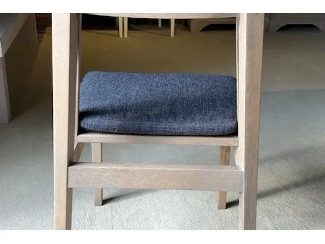 4 stoelen - afbeelding 5 van  6