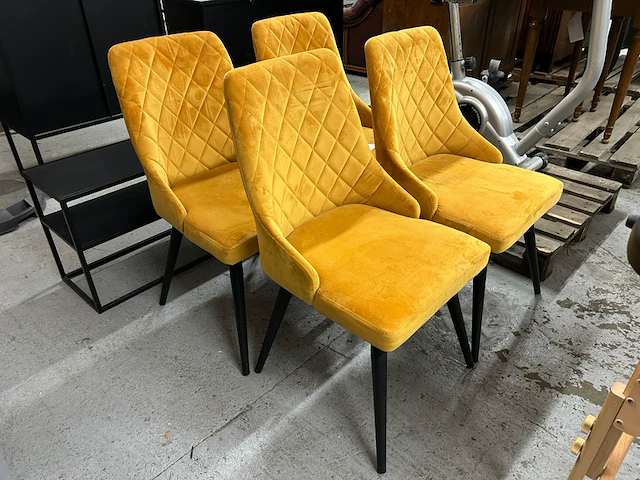 4 stoelen - afbeelding 1 van  4
