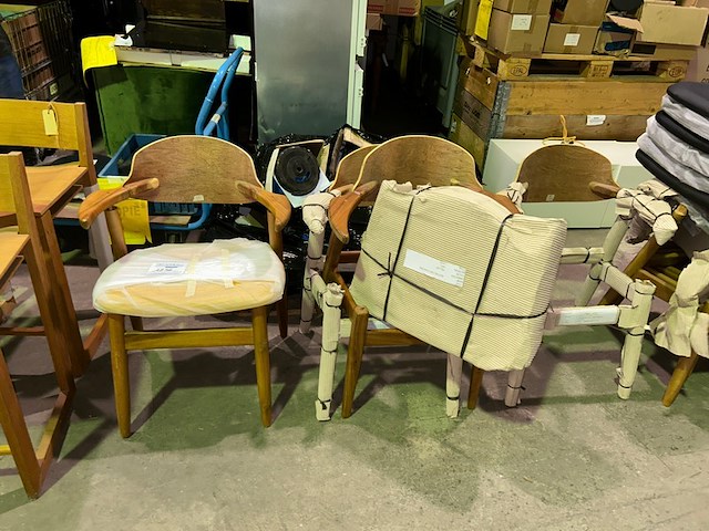 4 stoelen - afbeelding 1 van  6