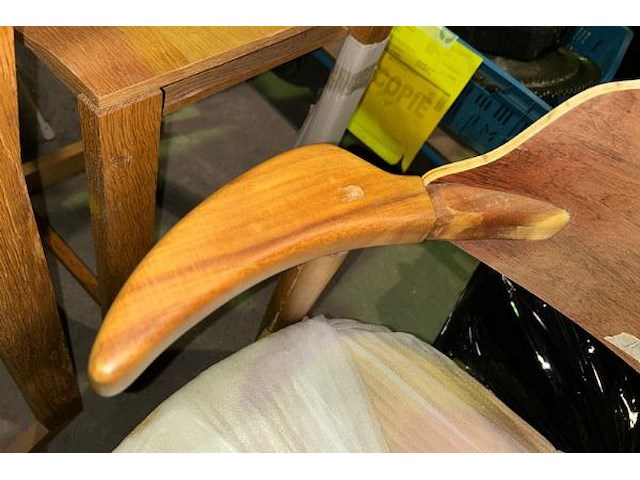 4 stoelen - afbeelding 4 van  6