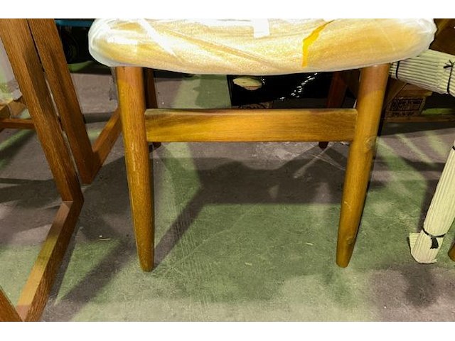 4 stoelen - afbeelding 5 van  6