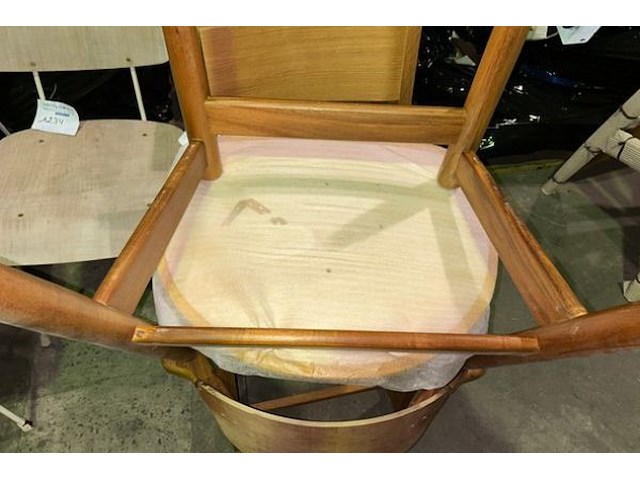 4 stoelen - afbeelding 6 van  6