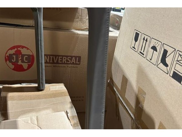 4 stoelen - afbeelding 4 van  6