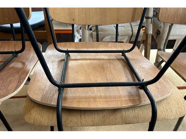4 stoelen - afbeelding 3 van  4