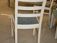 4 stoelen - afbeelding 4 van  5