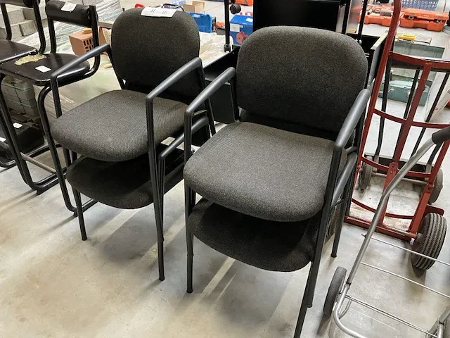 4 stoffen stoelen - afbeelding 1 van  2