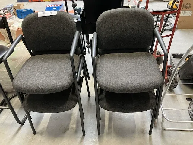 4 stoffen stoelen - afbeelding 2 van  2