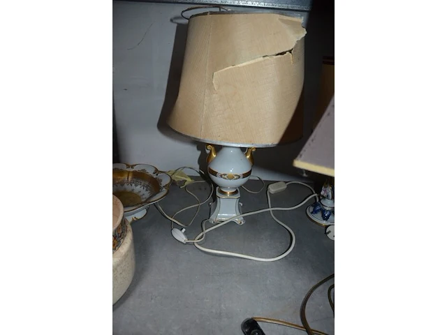 4 tafellampen, decoratie, 7 wandversieringen - afbeelding 4 van  16