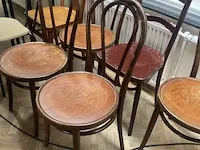 4 tafels en 7 stoelen - afbeelding 3 van  5