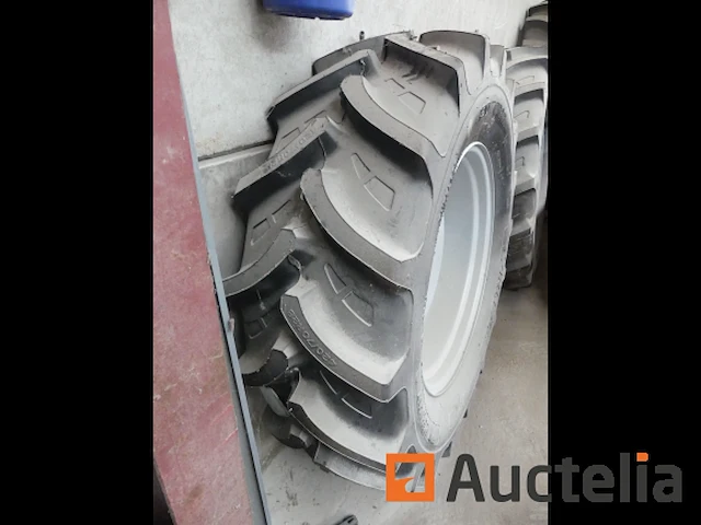 4 tractor wielen carlisle - afbeelding 10 van  18