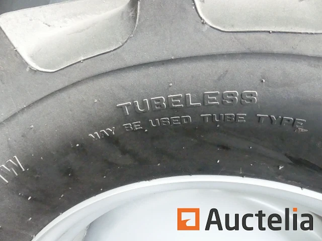 4 tractor wielen carlisle - afbeelding 14 van  18