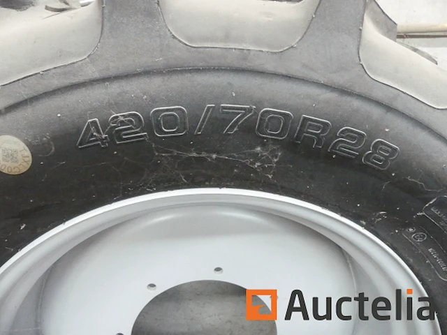 4 tractor wielen carlisle - afbeelding 15 van  18