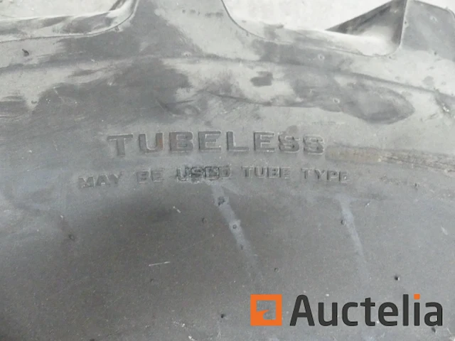4 tractor wielen carlisle - afbeelding 18 van  18