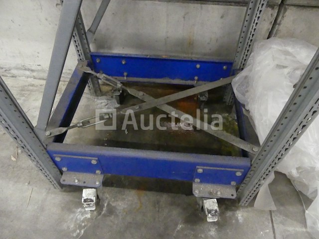 4 trolleys met rollenband - afbeelding 1 van  9