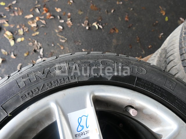 4 tweedehands banden op good yaer hydrag aluminium velg (afmetingen: 205/55r16 91v) - afbeelding 3 van  7