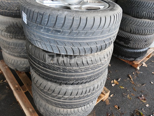 4 tweedehands banden op good yaer hydrag aluminium velg (afmetingen: 205/55r16 91v) - afbeelding 4 van  7