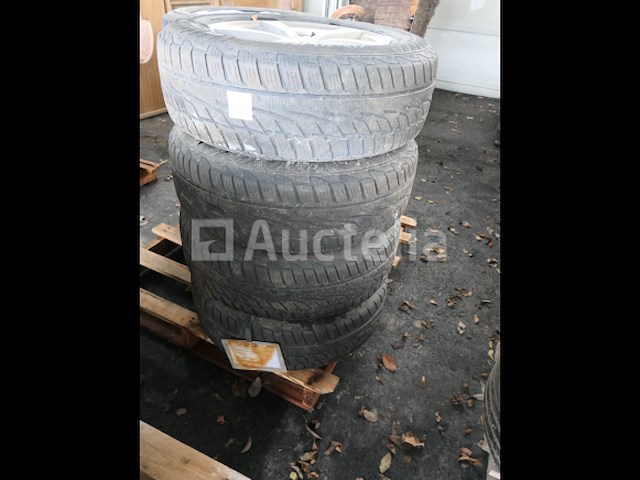 4 tweedehands winterbanden op natador spidirsnow aluminium velg (afmetingen: 215/70r16 100t) - afbeelding 3 van  6