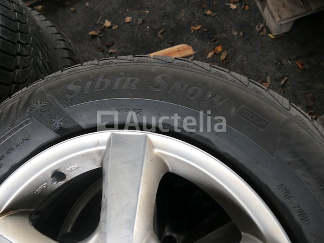 4 tweedehands winterbanden op natador spidirsnow aluminium velg (afmetingen: 215/70r16 100t) - afbeelding 5 van  6