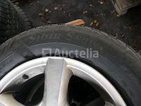 4 tweedehands winterbanden op natador spidirsnow aluminium velg (afmetingen: 215/70r16 100t) - afbeelding 5 van  6