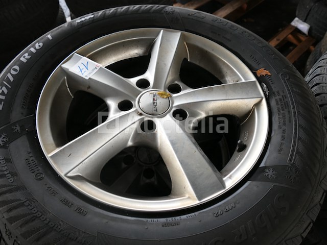 4 tweedehands winterbanden op natador spidirsnow aluminium velg (afmetingen: 215/70r16 100t) - afbeelding 6 van  6