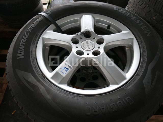 4 tweedehands winterbanden op vredestein wintrak extreme velg - afbeelding 5 van  8