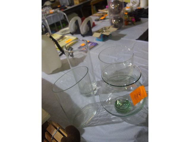 4 vazen in glas - afbeelding 2 van  2