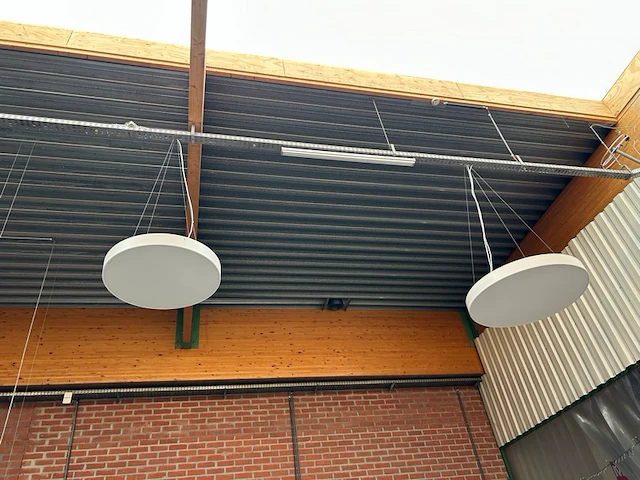 4 verlichtingen - afbeelding 1 van  2