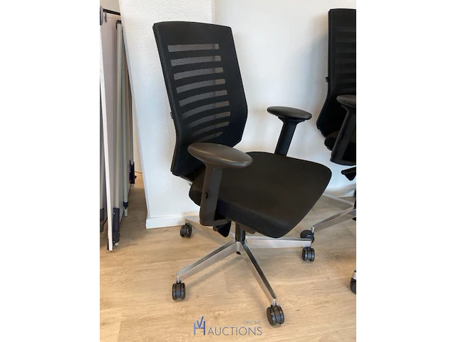 4 verrijdbare typiste stoelen - afbeelding 2 van  5