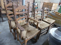 4 vintage stoelen en 2 fauteuils - afbeelding 1 van  3