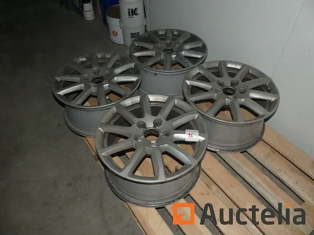 4 wielen voor audi - afbeelding 1 van  5