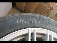 4 winterbanden op aluminium velgen - afbeelding 3 van  5