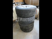 4 winterbanden op aluminium velgen - afbeelding 4 van  5