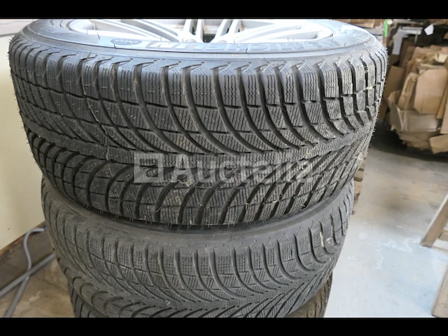4 winterbanden op aluminium velgen - afbeelding 5 van  5