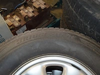 4 winterbanden op velg bridgestone blizzak 235/75r15 109t - afbeelding 6 van  8