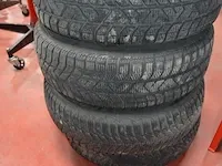 4 winterbanden pirelli snowcontrol serie ii 185/65r15 88t m+s - afbeelding 4 van  6