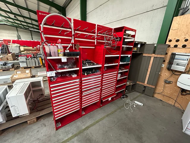 4 wurth rekjes, locker, inhoud - afbeelding 1 van  11