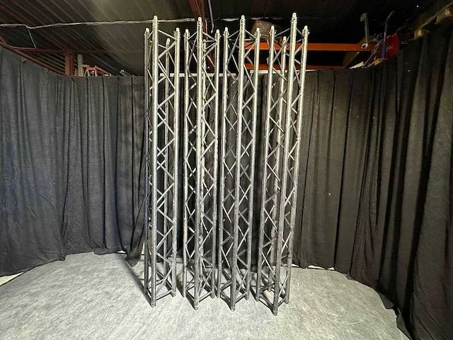 4 x 3m truss type global truss f34 zwart - afbeelding 1 van  1