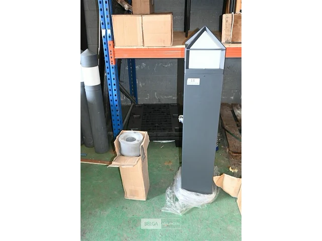 4 x bega buitenverlichting + voet - afbeelding 1 van  7