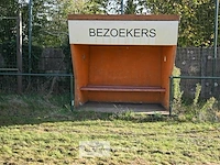 4 x betonnen dugout/overdekte voetbalbank - afbeelding 3 van  5