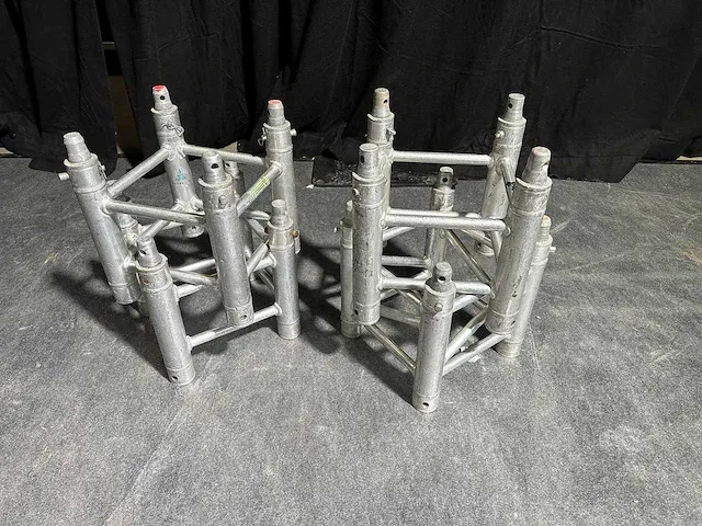 4 x bundel 0.29m type global truss f34 - afbeelding 1 van  1