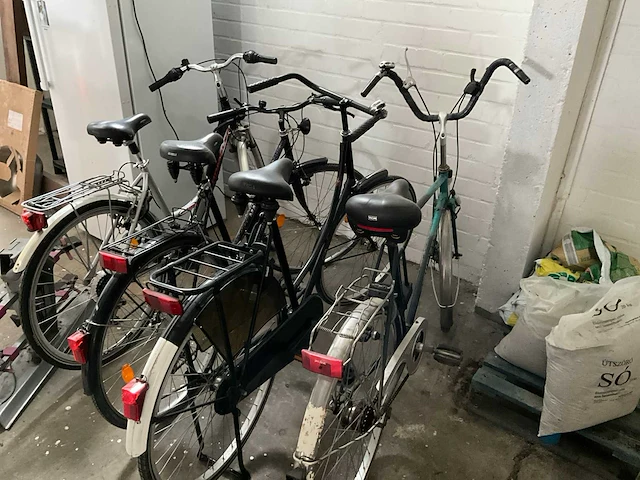4 x damesfiets - afbeelding 7 van  8