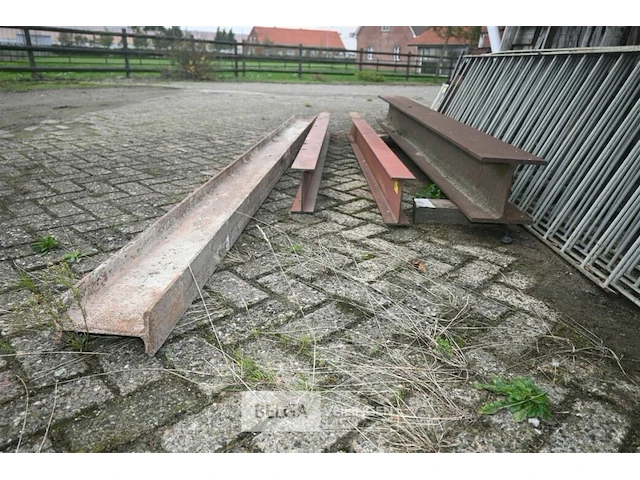 4 x diverse stalen poutrel - afbeelding 2 van  6