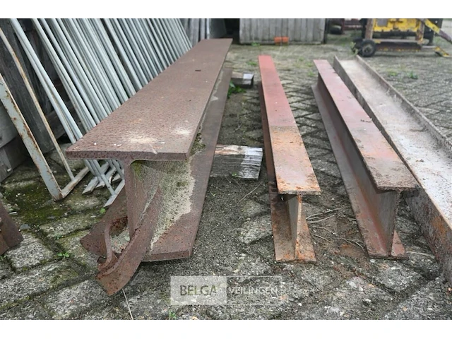 4 x diverse stalen poutrel - afbeelding 6 van  6